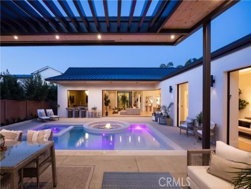 1453 Galaxy Dr , Newport Beach, CA