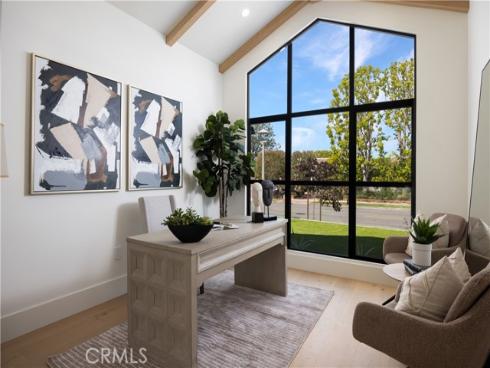 1453 Galaxy Dr , Newport Beach, CA