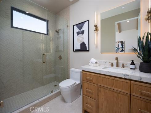 1453 Galaxy Dr , Newport Beach, CA