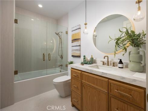 1453 Galaxy Dr , Newport Beach, CA