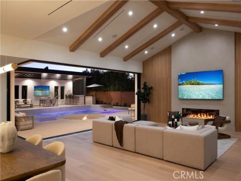1453 Galaxy Dr , Newport Beach, CA