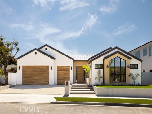 1453 Galaxy Dr , Newport Beach, CA