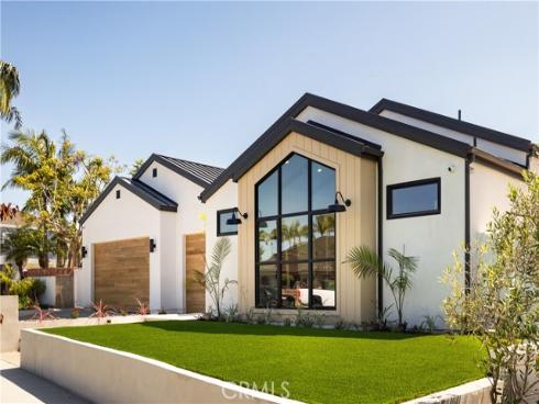 1453 Galaxy Dr , Newport Beach, CA