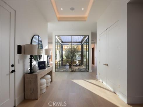 1453 Galaxy Dr , Newport Beach, CA