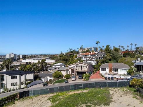 230 Ocean View Avenue , Newport Beach, CA