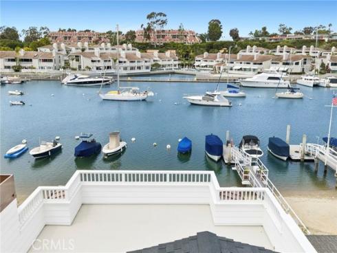 1105 N Bay Front  , Newport Beach, CA