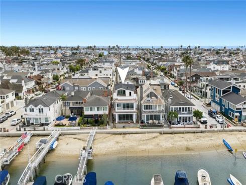 1105 N Bay Front , Newport Beach, CA