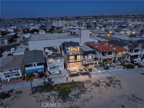 306 E Oceanfront  , Newport Beach, CA