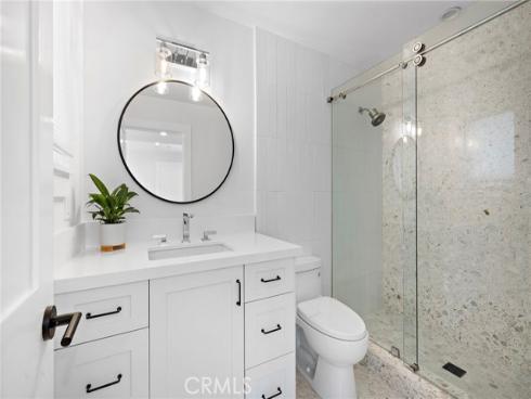 330  Onyx Avenue  , Newport Beach, CA