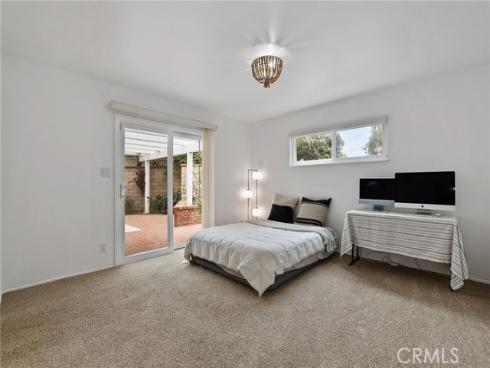 2284 Redlands , Newport Beach, CA