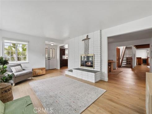 2284 Redlands , Newport Beach, CA