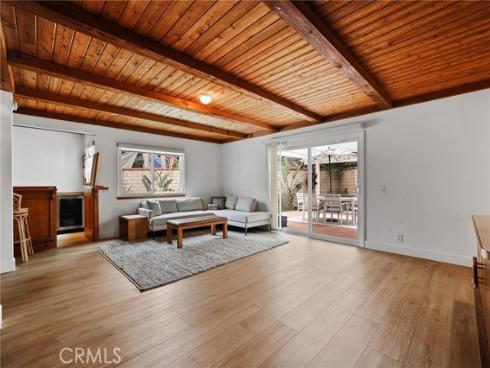 2284 Redlands , Newport Beach, CA
