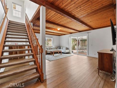 2284 Redlands , Newport Beach, CA