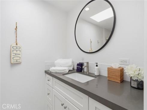 2202 W Oceanfront , Newport Beach, CA