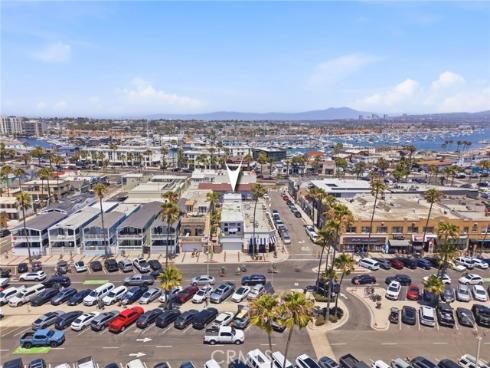 2202 W Oceanfront , Newport Beach, CA