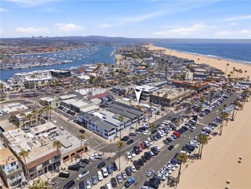 2202 W Oceanfront , Newport Beach, CA