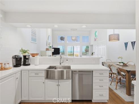 2202 W Oceanfront , Newport Beach, CA