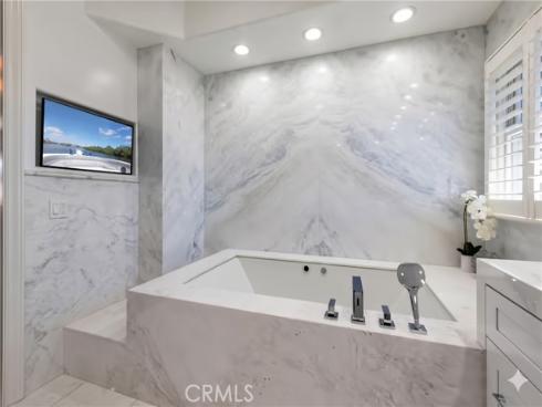 2401 Clay , Newport Beach, CA