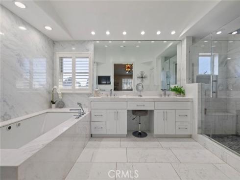 2401 Clay , Newport Beach, CA
