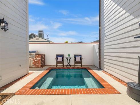 2401 Clay , Newport Beach, CA