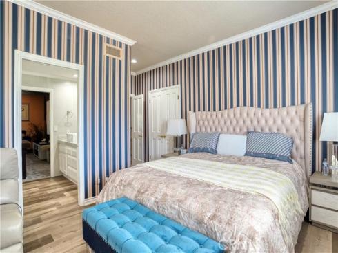 1 Royal Saint George , Newport Beach, CA