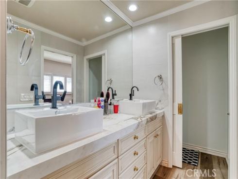 1 Royal Saint George , Newport Beach, CA