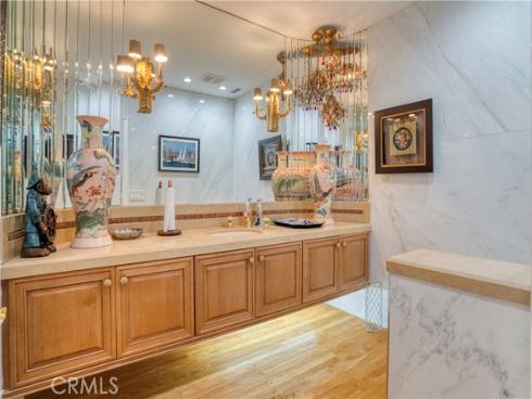 1 Royal Saint George , Newport Beach, CA