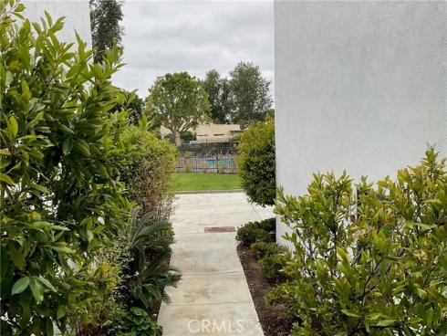 2307  Eastbluff  , Newport Beach, CA