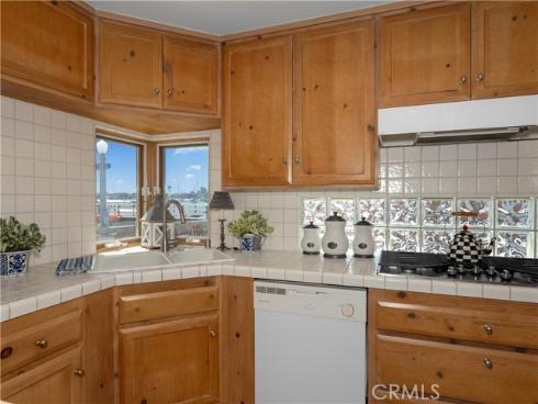 300 S Bay Front , Newport Beach, CA