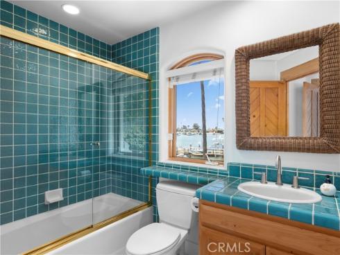 300 S Bay Front , Newport Beach, CA
