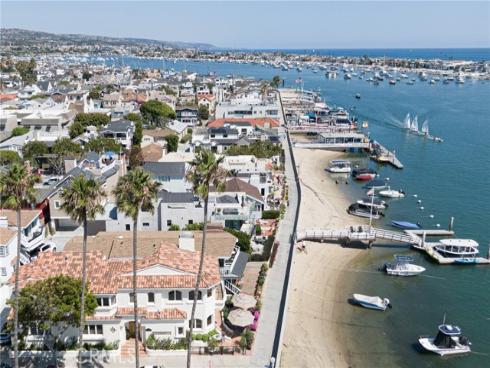 300 S Bay Front , Newport Beach, CA