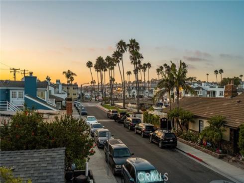 3601 Lake Avenue , Newport Beach, CA