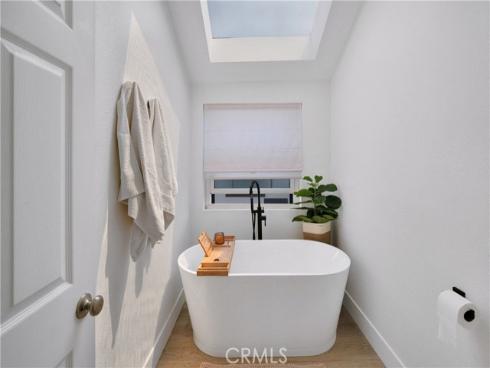 811 W 15th  2B , Newport Beach, CA