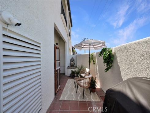 811 W 15th  2B , Newport Beach, CA
