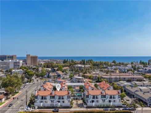 811 W 15th  2B , Newport Beach, CA