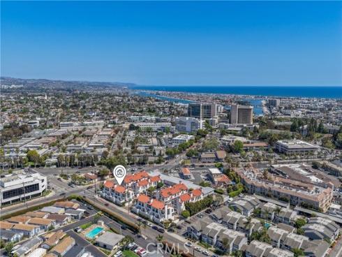 811 W 15th  2B , Newport Beach, CA
