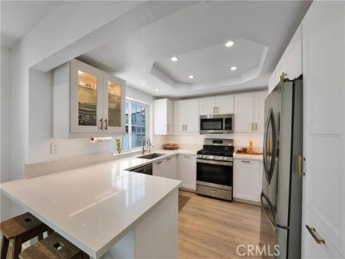 811 W 15th  2B , Newport Beach, CA
