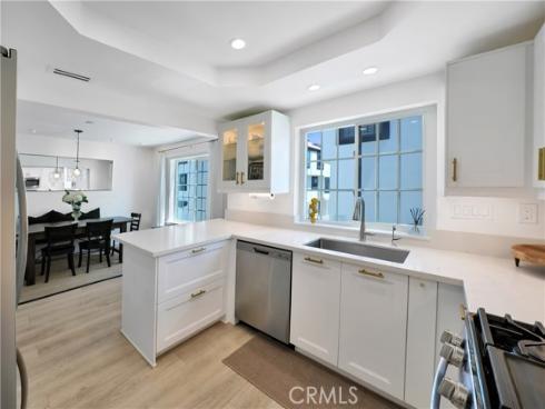 811 W 15th  2B , Newport Beach, CA