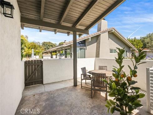 2108 Vista Entrada , Newport Beach, CA