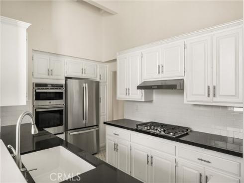 2108 Vista Entrada , Newport Beach, CA