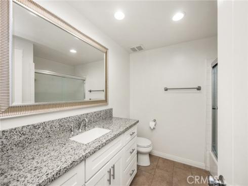 2108 Vista Entrada , Newport Beach, CA