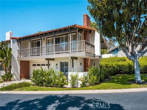 2108 Vista Entrada , Newport Beach, CA