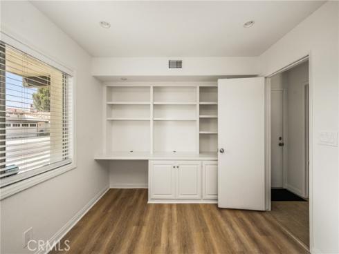 2108 Vista Entrada , Newport Beach, CA
