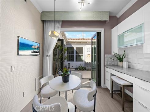 58 Victoria , Newport Beach, CA
