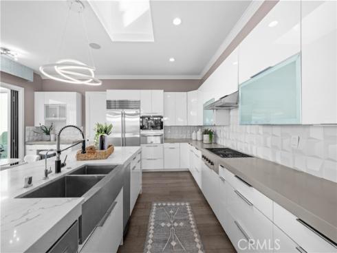 58 Victoria , Newport Beach, CA