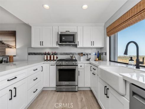12 Aries Court, Newport Beach, CA