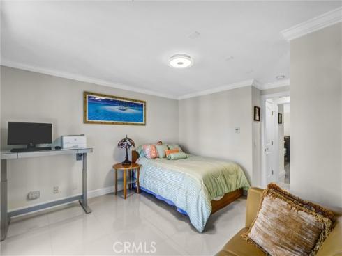 500 Cagney 217 , Newport Beach, CA