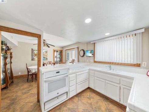 1622 Pegasus St , Newport Beach, CA