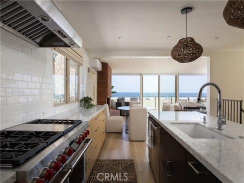6704 W. Oceanfront