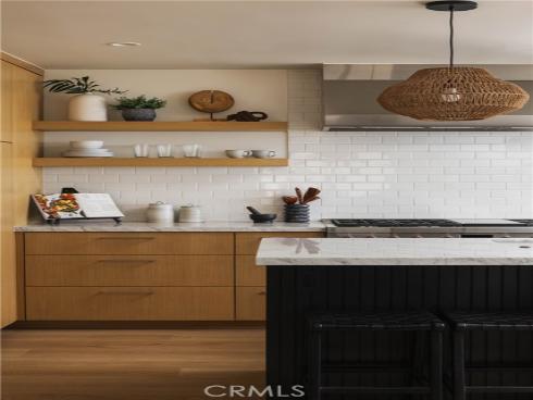 6704 W Oceanfront , Newport Beach, CA